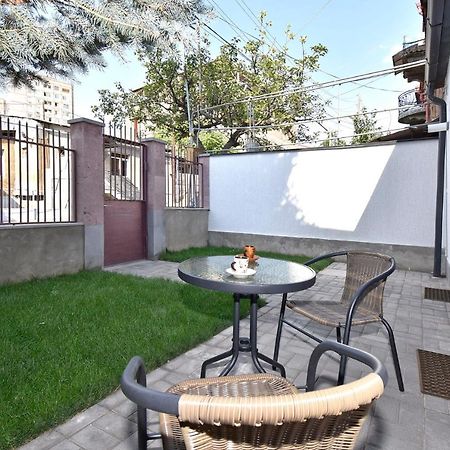 The Nut Guest House Erevan Exterior foto