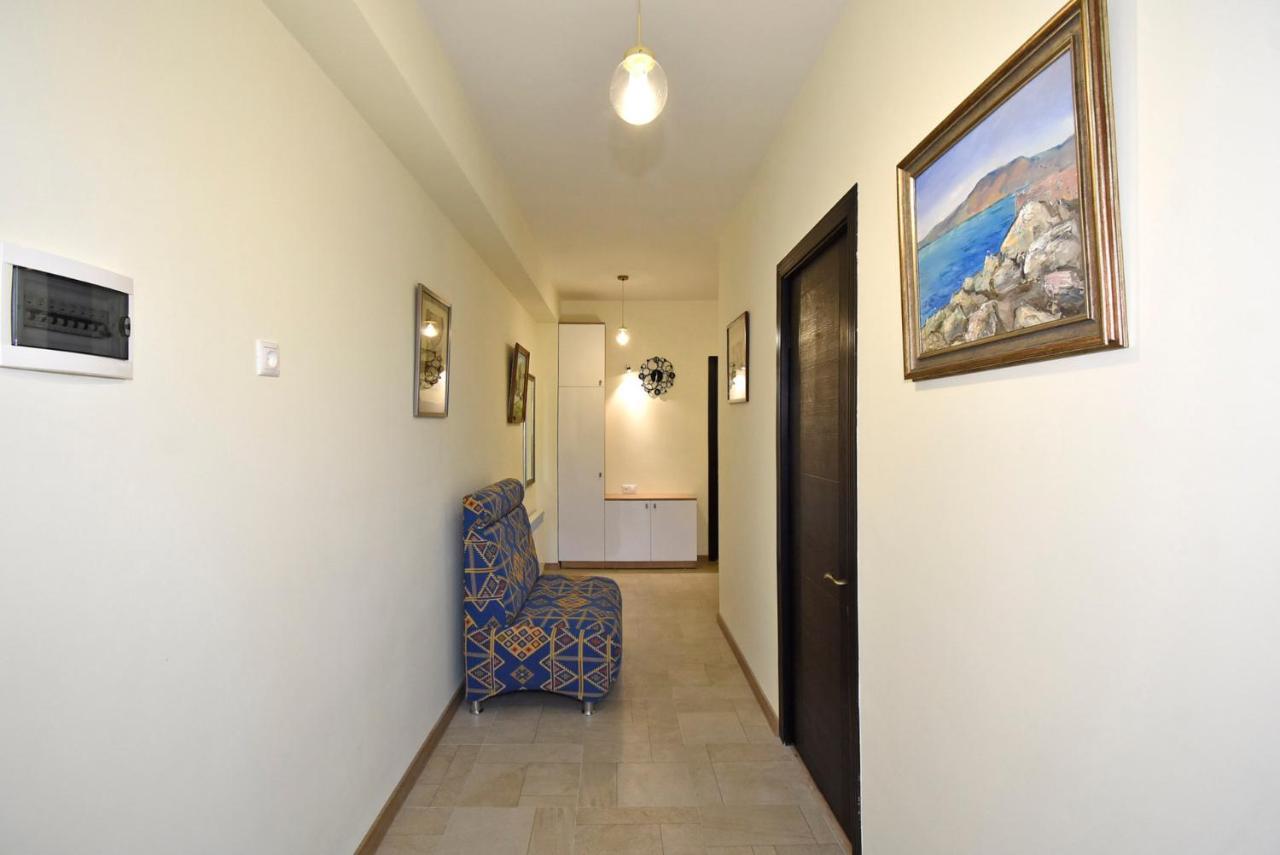The Nut Guest House Erevan Exterior foto