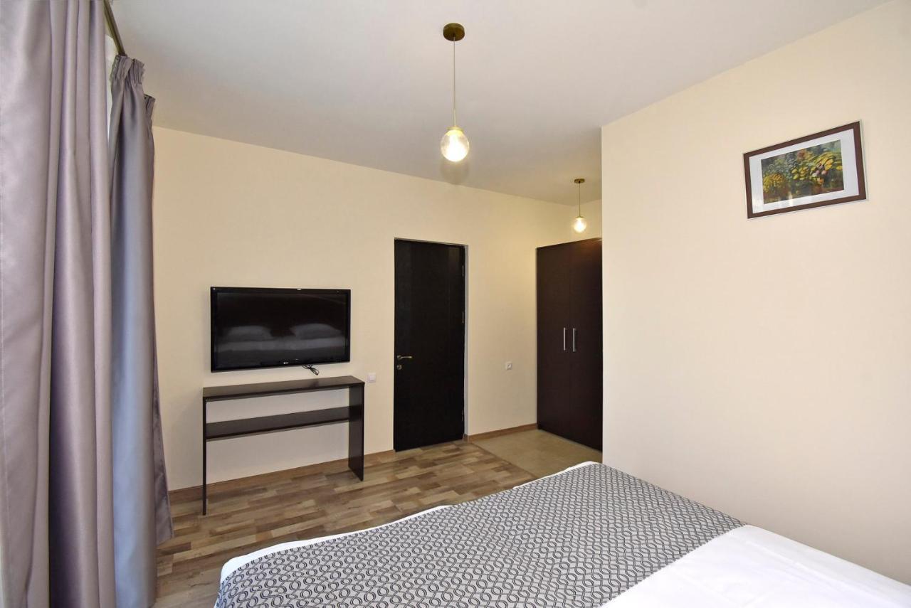 The Nut Guest House Erevan Exterior foto