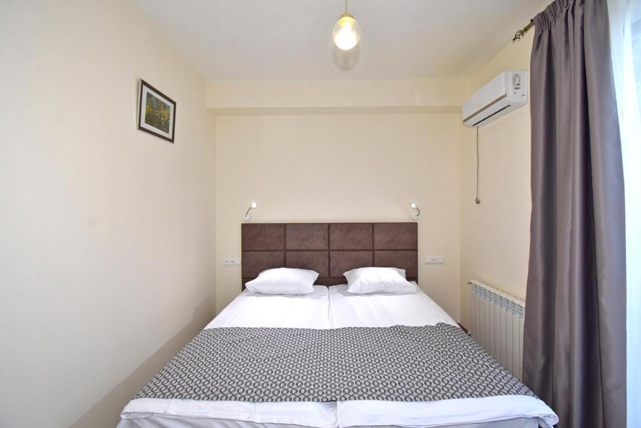 The Nut Guest House Erevan Exterior foto